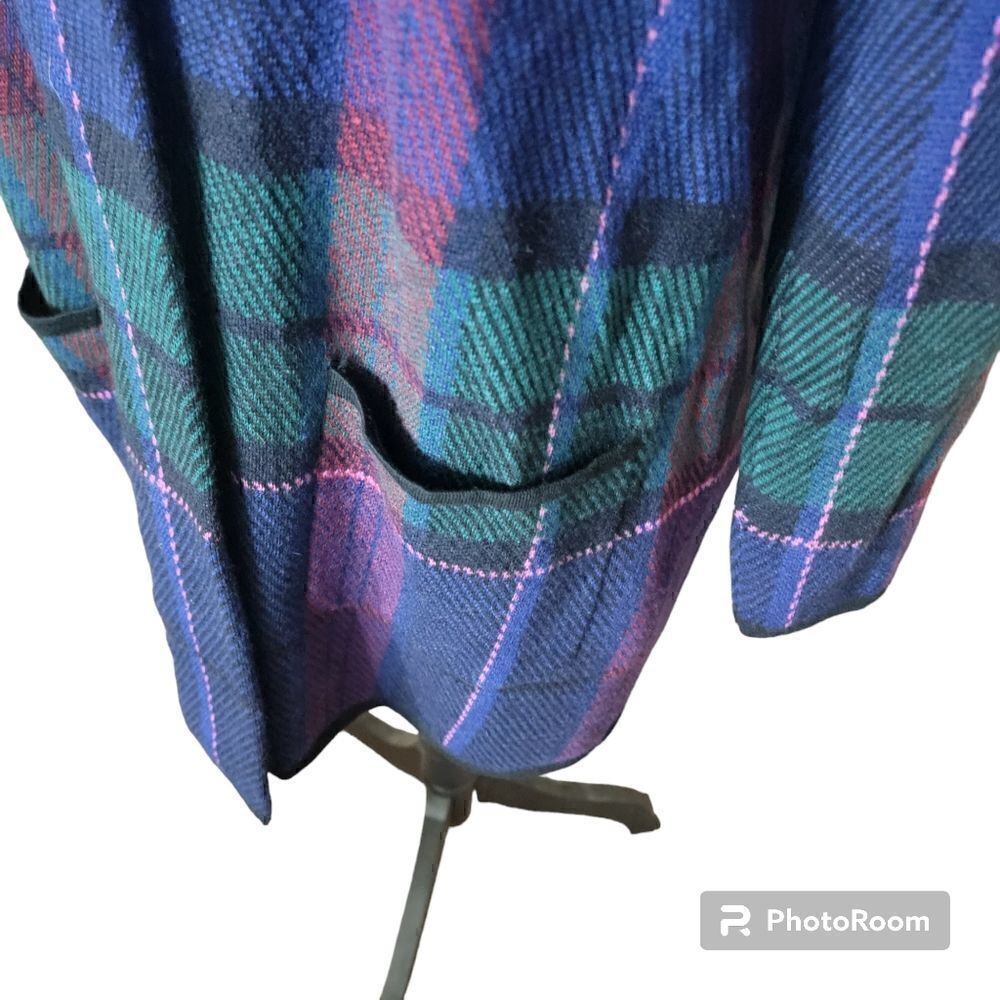 Talbots 100% Merino Wool Plaid Jacket Cardigan. Size LP. - Picture 2 of 9